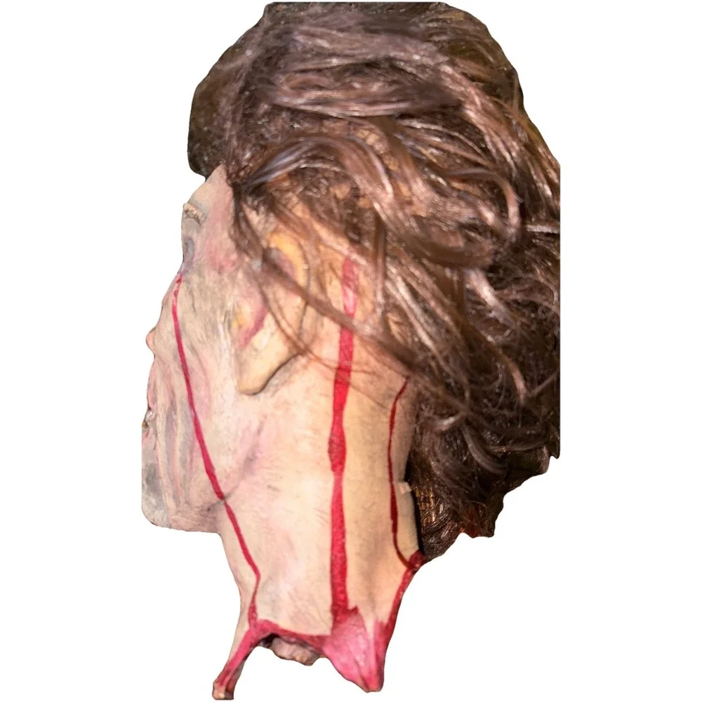 N/A hanging severed